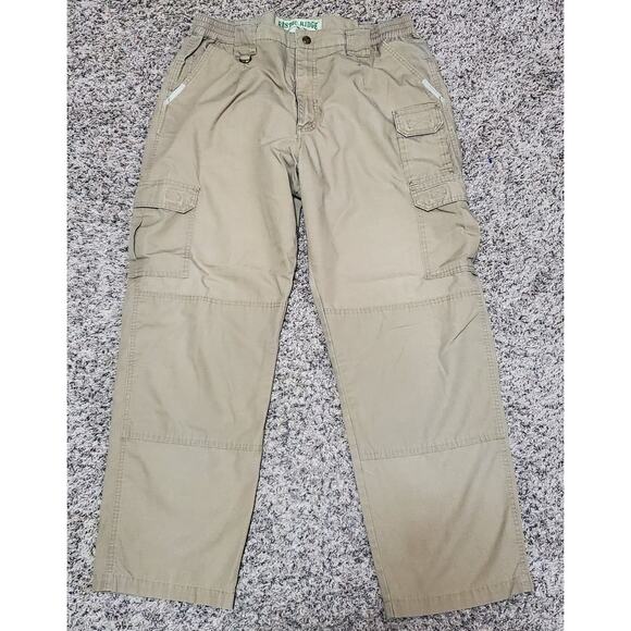 Rustic Ridge 2 pair Mens Cargo Pants Size 38x32 Green/Khaki Utility Pants - Picture 8 of 15